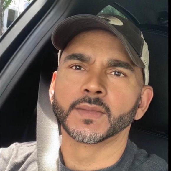 Meet your Posher, Max - Picture 1 of 3